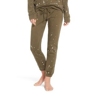 CHASER Distressed Fleece Jogger Lounge Pants In Mountain
